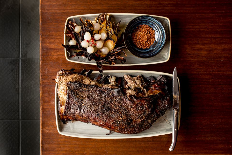 Business in the Spotlight Hammer & Tongs Wêreldwyd